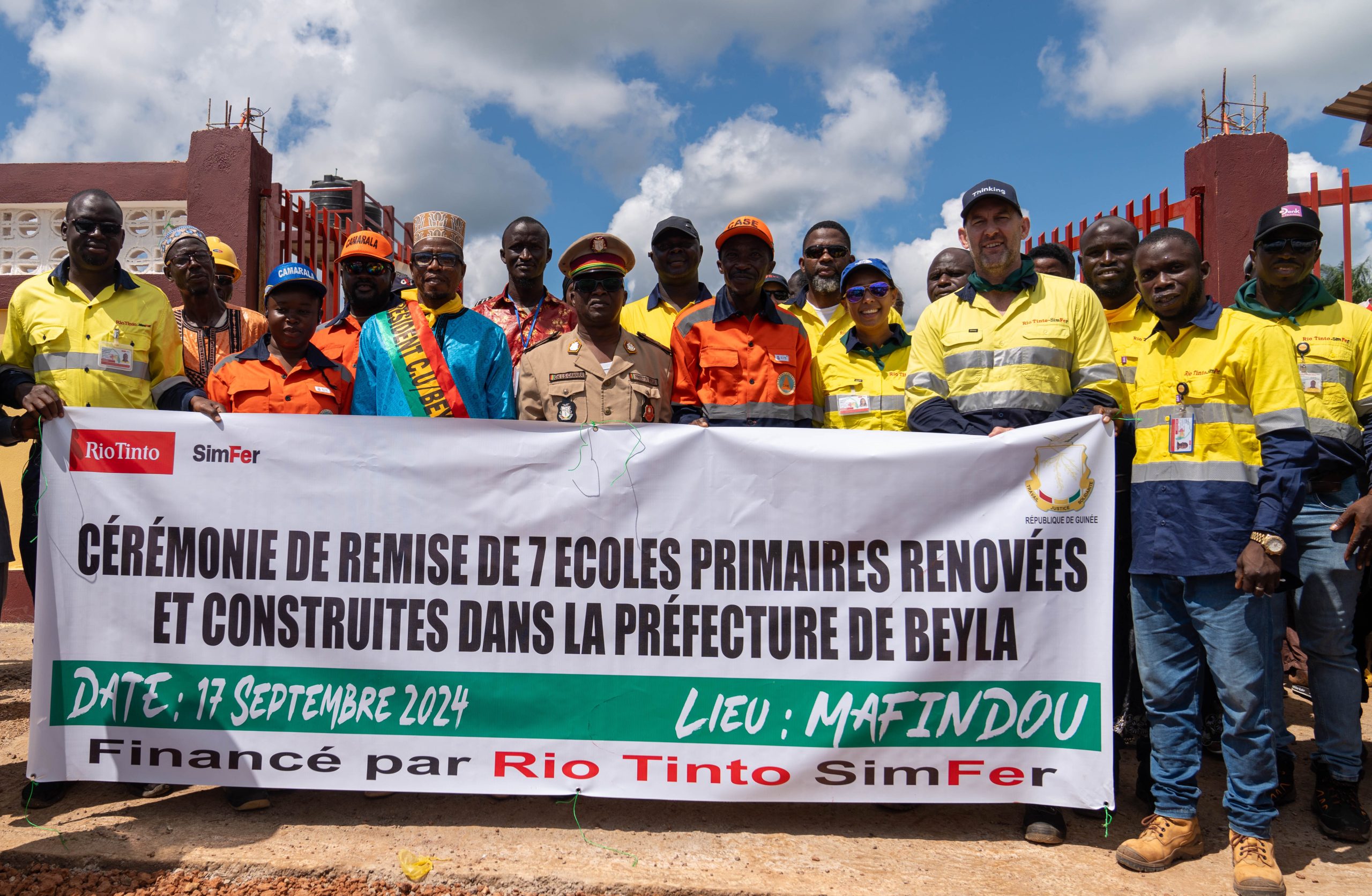 SimFer inaugure sept écoles primaires dans la préfecture de Beyla